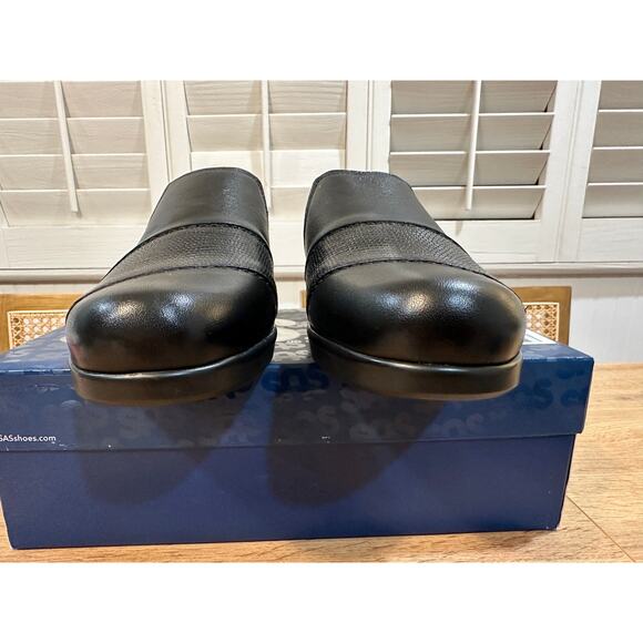 SAS Nora Slip On Loafer Black/Lizard Size 10 Slim NIB Leather Comfort Modern - Picture 5 of 12